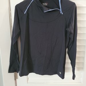 Bette & Court size M black long sleeve pullover